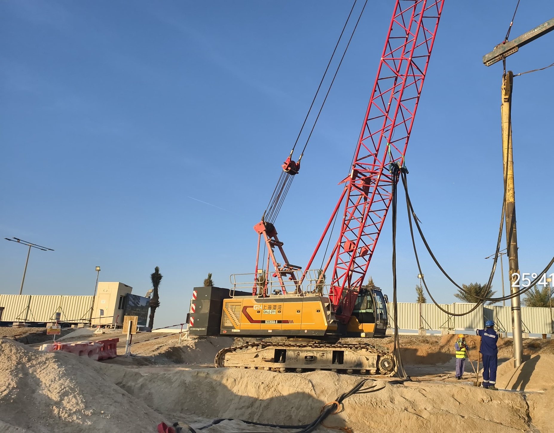 Vibro compaction with twin probes at Palazzo Tissoli, Al Marjan Island